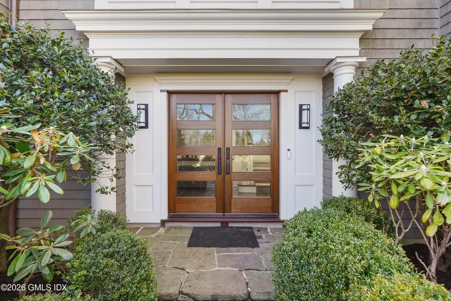 8 Willowmere Avenue, Riverside, CT 06878 - #2