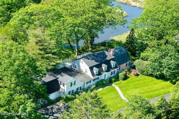 8 Indian Point Lane, Riverside, CT 06878