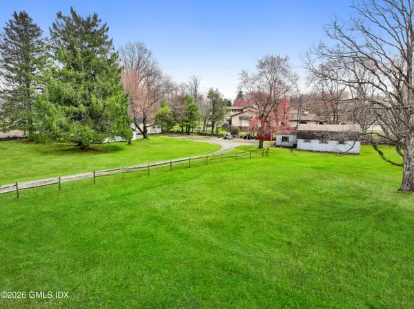 60 Locust Road, Greenwich, CT 06831