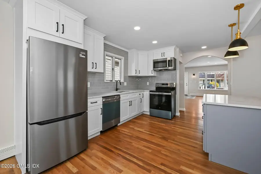 10 Prospect Street West, Greenwich, CT 06830 - #2