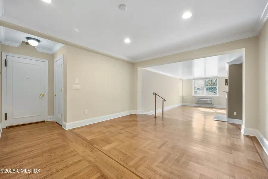 25 W Elm Street #10, Greenwich, CT 06830 - #3