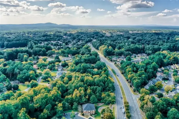 0 W Crossville Road, Roswell, GA 30075