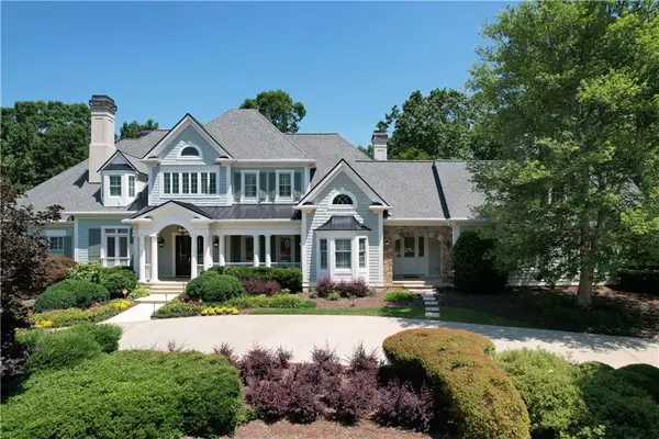 820 Hedgegate Court, Roswell, GA 30075