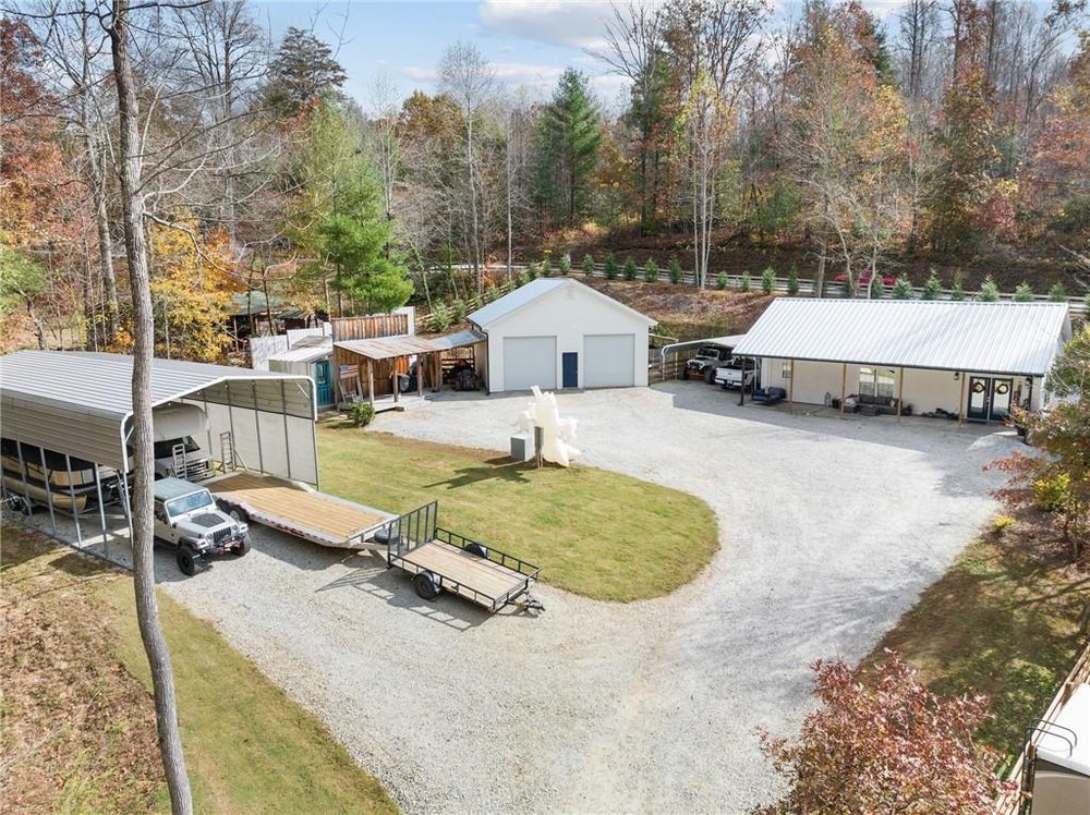 32 Quiet Creek Lane, Tiger, GA 30576 BHGRE