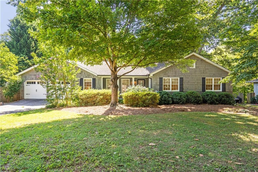 205 Spring Drive, Roswell, GA 30075 BHGRE