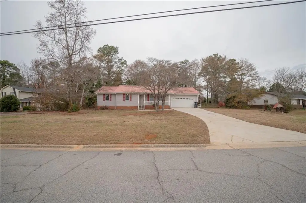 70 E Honeysuckle Lane, Carrollton, GA 30116 - Image #1