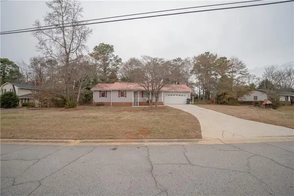 70 E Honeysuckle Lane, Carrollton, GA 30116