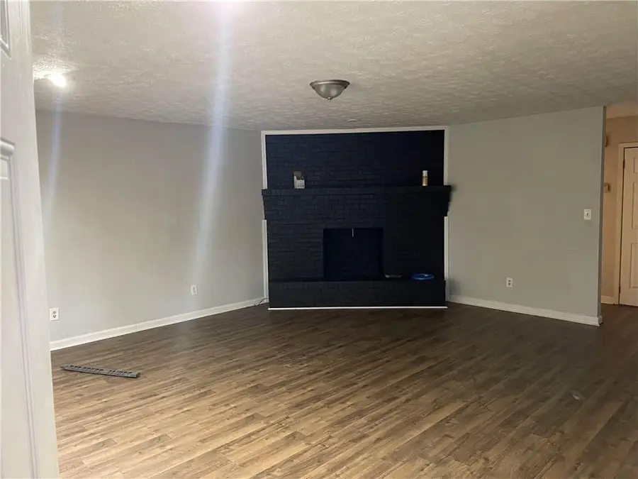 2585 Golfview Terrace Se, Conyers, GA 30013 - Image #3