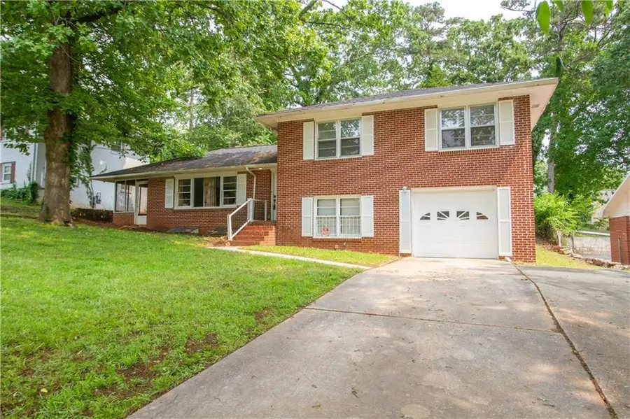 1558 Boulderwoods Drive Se, Gresham Park, GA 30316 - Image #2