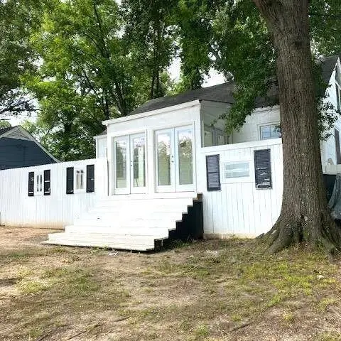 546 Hamilton E Holmes Drive Nw, Atlanta, GA 30318 - Image #1