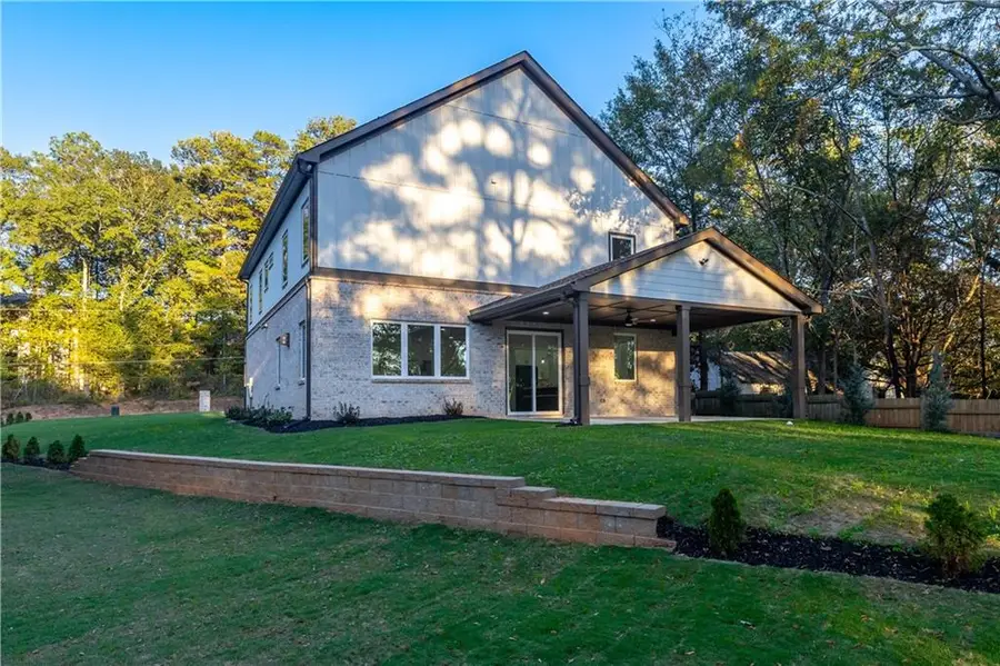 171 Honeysuckle Circle, Lawrenceville, GA 30046 - Image #3