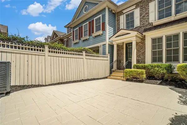 6112 Holly Park Lane Se, Mableton, GA 30126