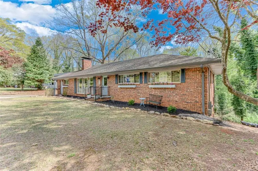 613 Holly Drive, Gainesville, GA 30501 - Image #2