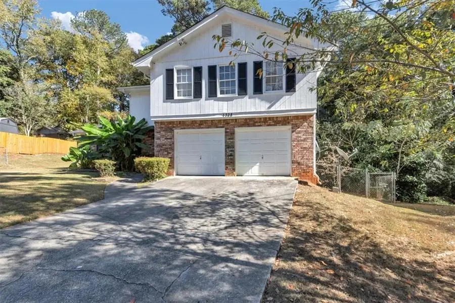1328 Kimlie Lane, Decatur, GA 30035 - Image #2