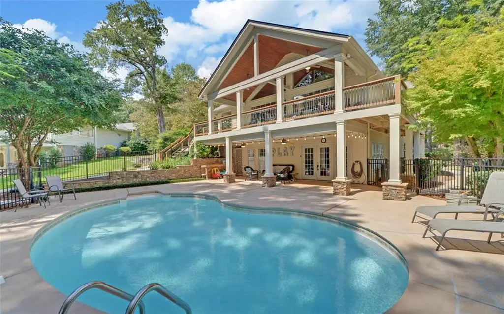 166 Cedar Street, Lavonia, GA 30553 - Image #1