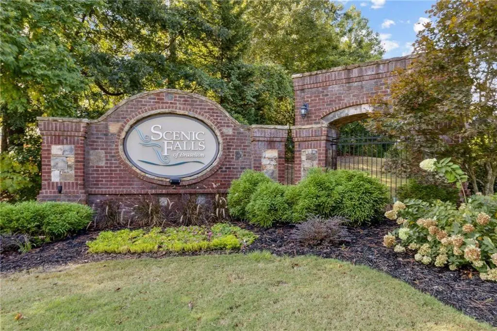 330 Water Oak Trail, Hoschton, GA 30548 - Image #1