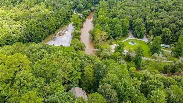 411 Gunite Circle, Ellijay, GA 30540