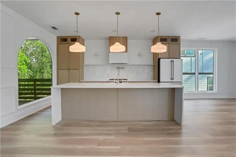 644 Glendale Road, Scottdale, GA 30079 - Image #2