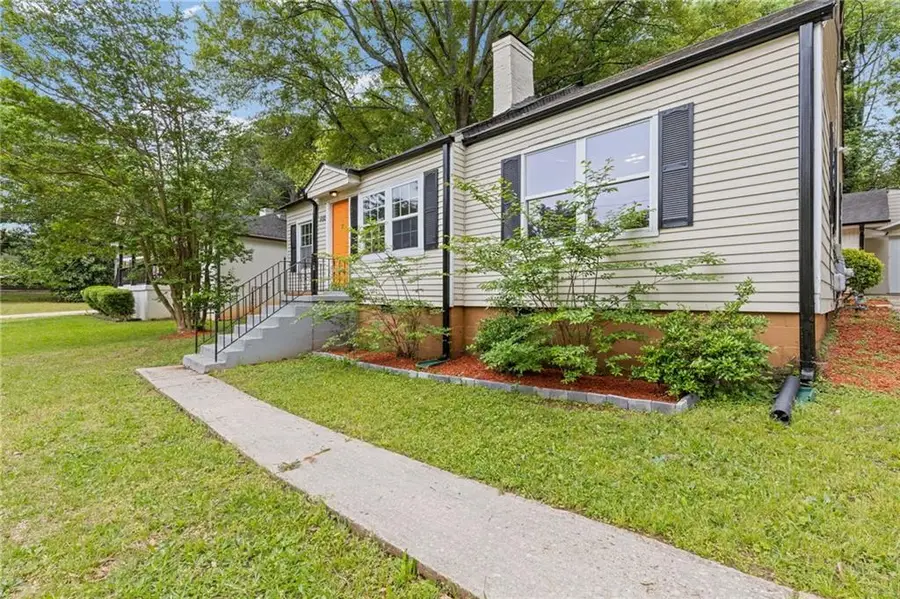 992 Estes Drive Sw, Atlanta, GA 30310 - Image #2