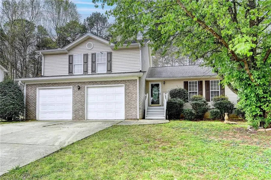5880 April Drive, Sugar Hill, GA 30518 - Image #2