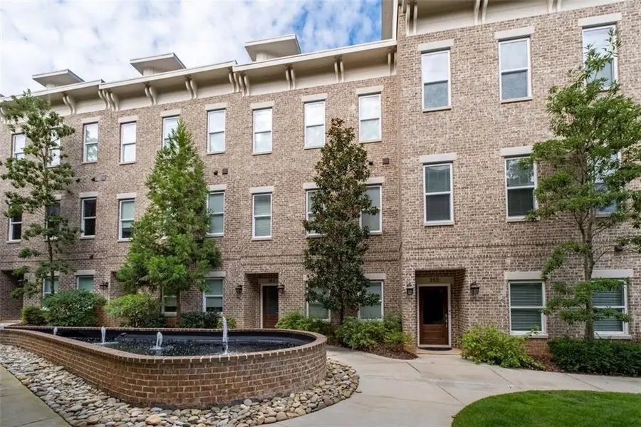 353 Brownstones Circle Ne, Atlanta, GA 30312 - Image #2