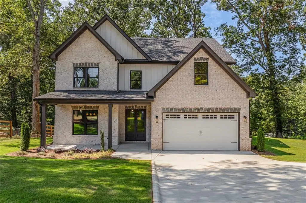 3374 Lee Drive, Buford, GA 30518 - Image #1