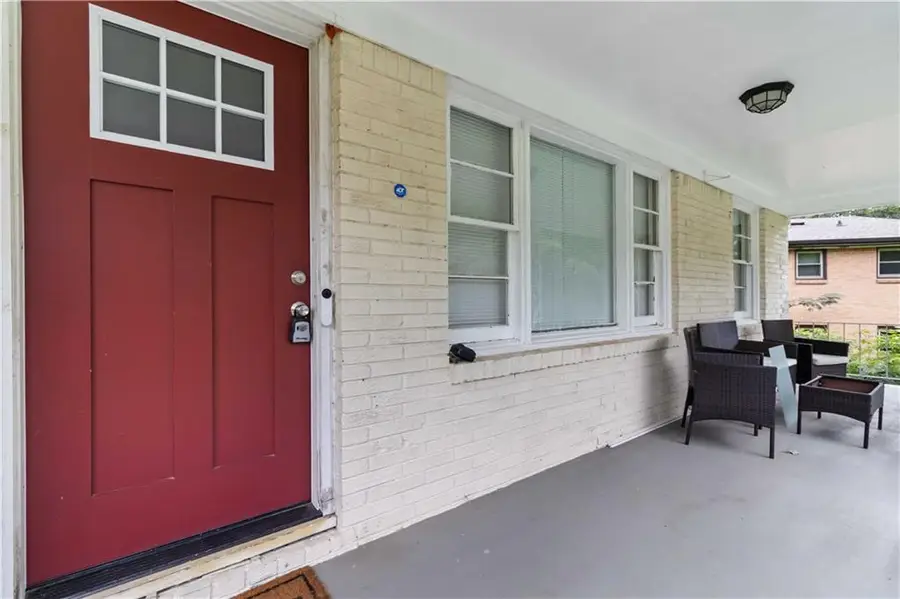 2699 Lincoln Court Nw, Atlanta, GA 30318 - Image #3