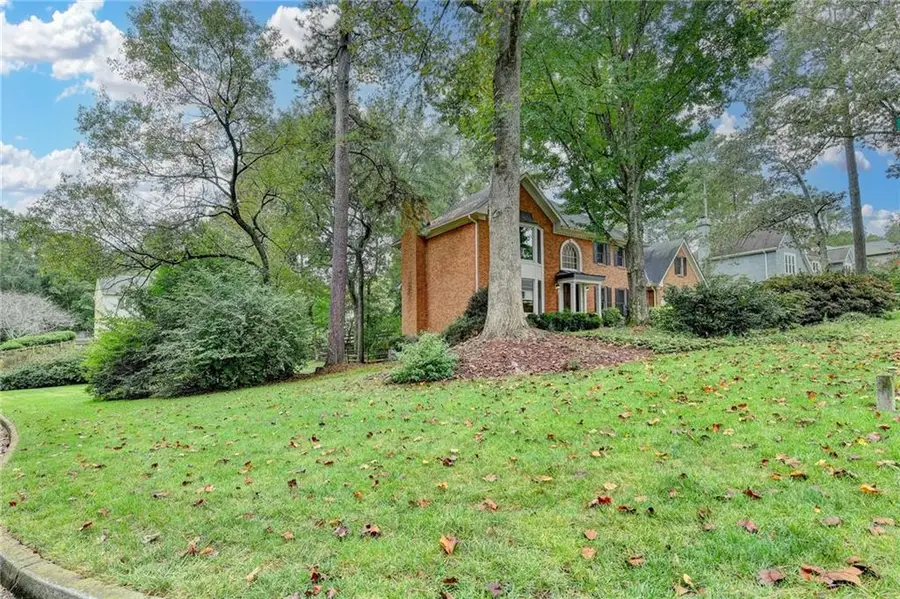 105 May Glen Way, Roswell, GA 30076 - Image #2