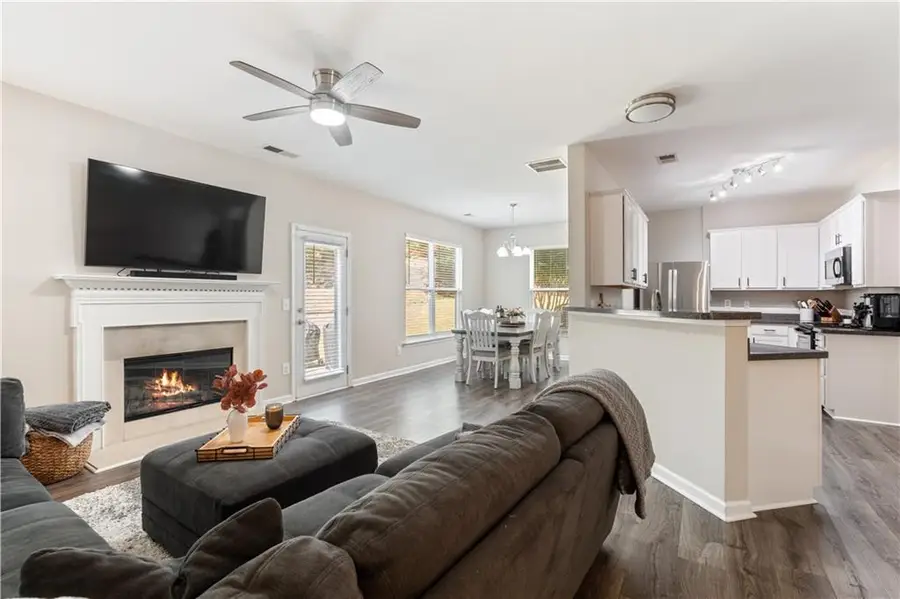 136 Wiley Parc Circle, Woodstock, GA 30188 - Image #3