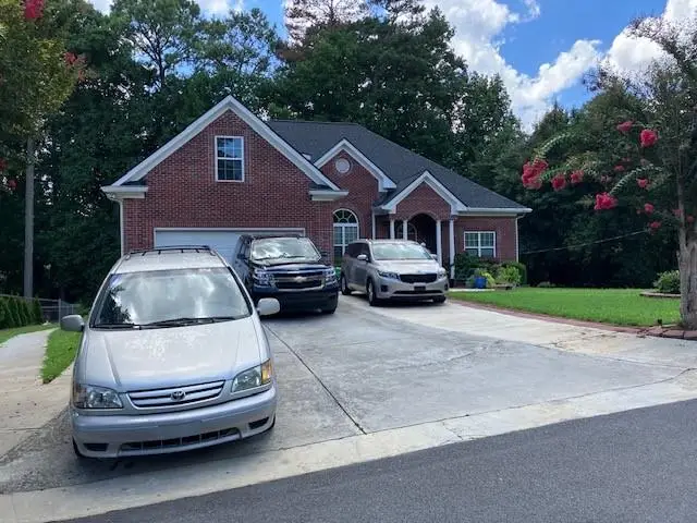 783 Silvercreek Court Nw, Lilburn, GA 30047 - Image #2