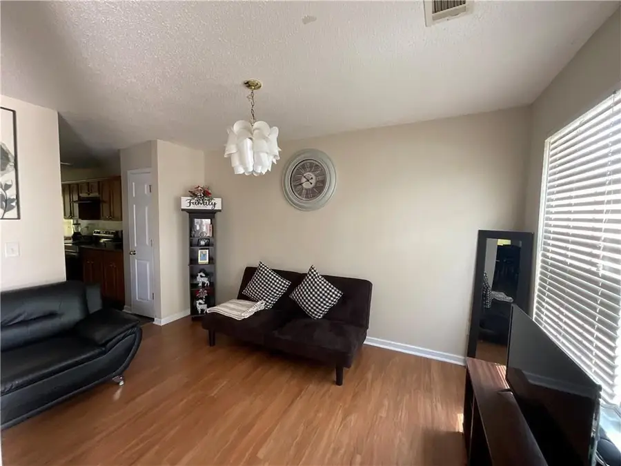 6231 Hickory Lane Circle, Union City, GA 30291 - Image #2