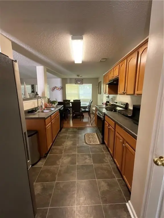 6231 Hickory Lane Circle, Union City, GA 30291 - Image #3