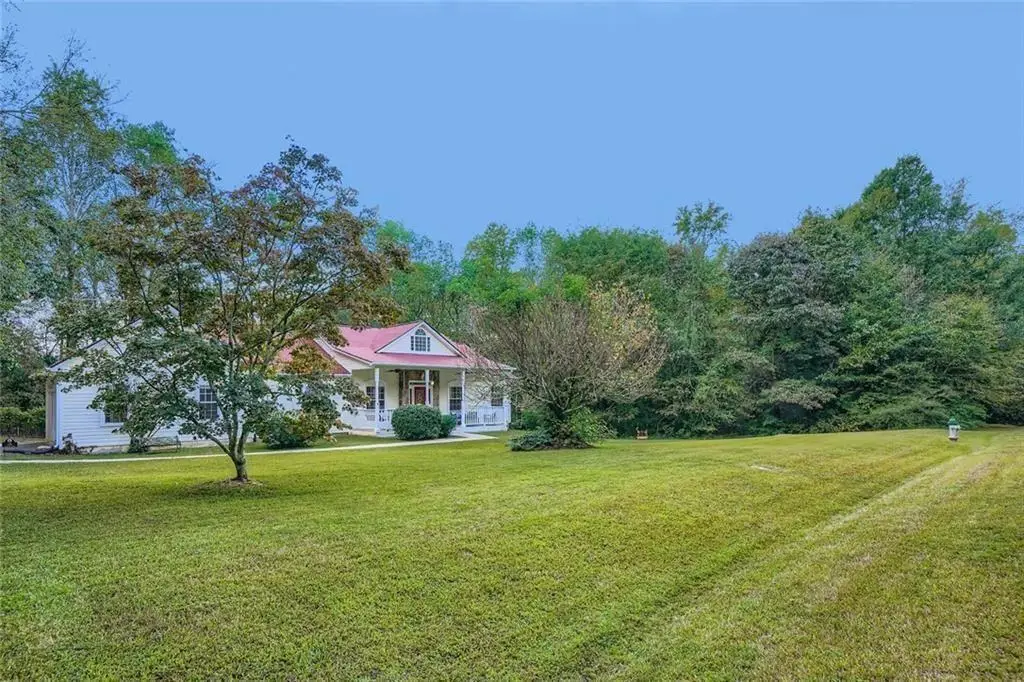 126 Summerhill Drive, Hoschton, GA 30548 - Image #1