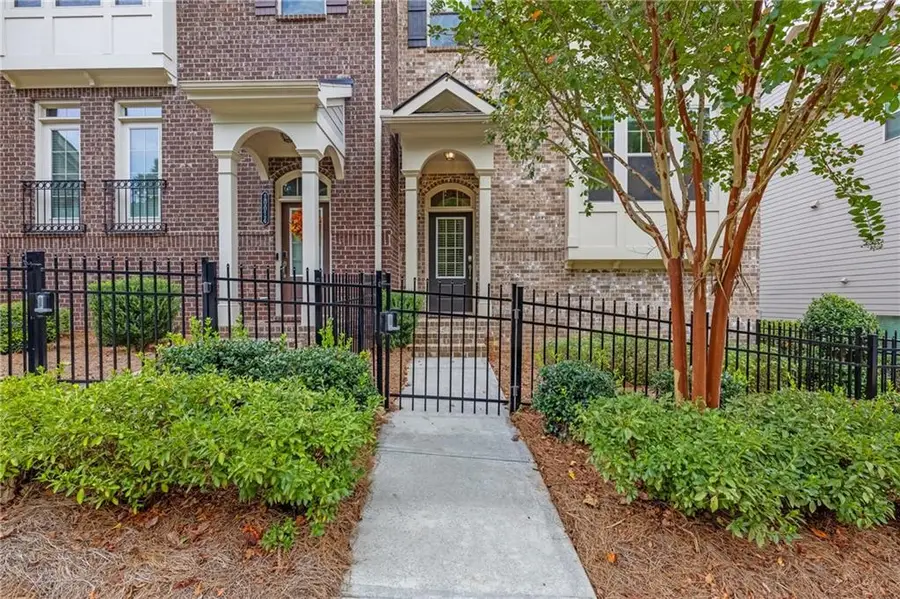 10016 Jack Drive, Roswell, GA 30076 - Image #2