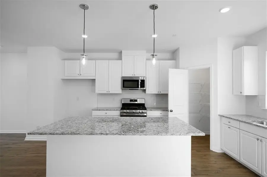 1701 Lansmere Street Sw, Marietta, GA 30008 - Image #2