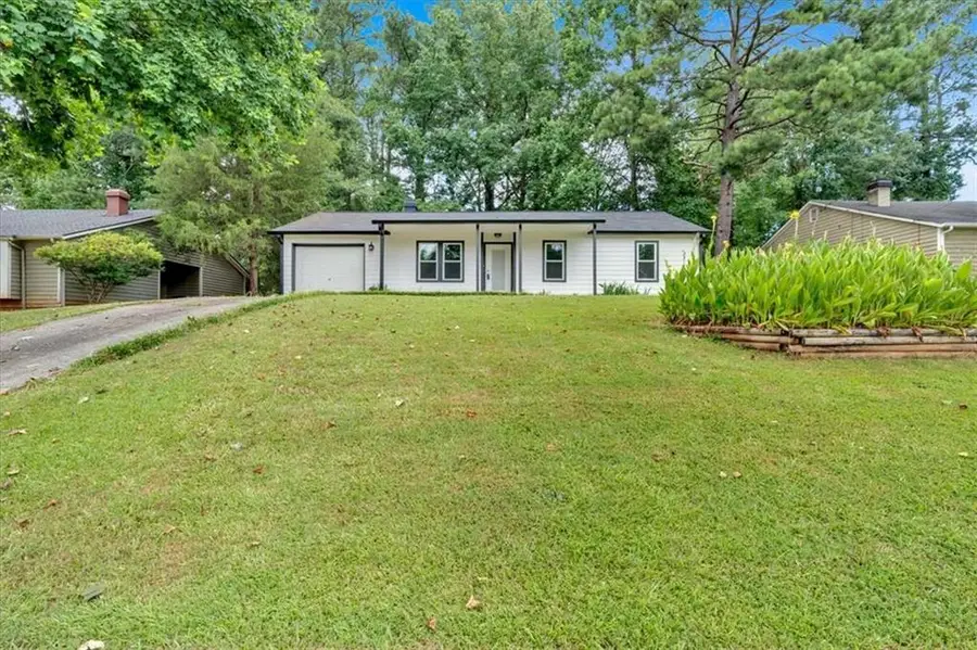 3240 Fescue Circle, Lawrenceville, GA 30044 - Image #2