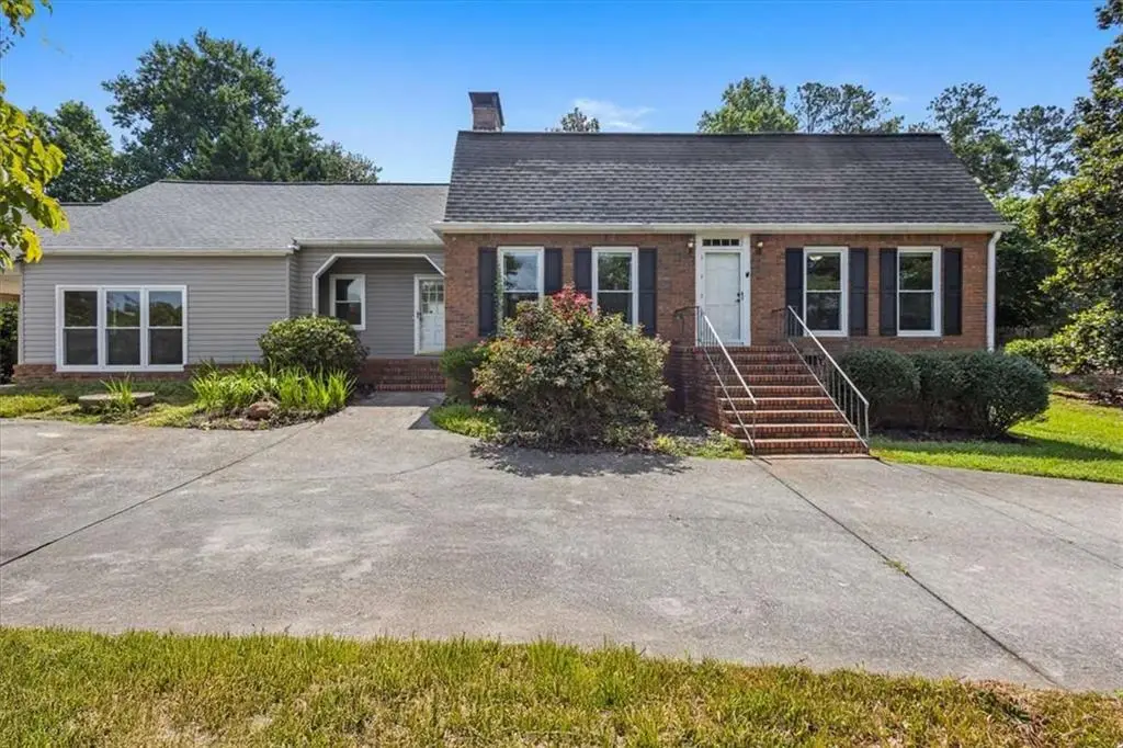 205 Hart Circle, Dallas, GA 30132 - Image #1