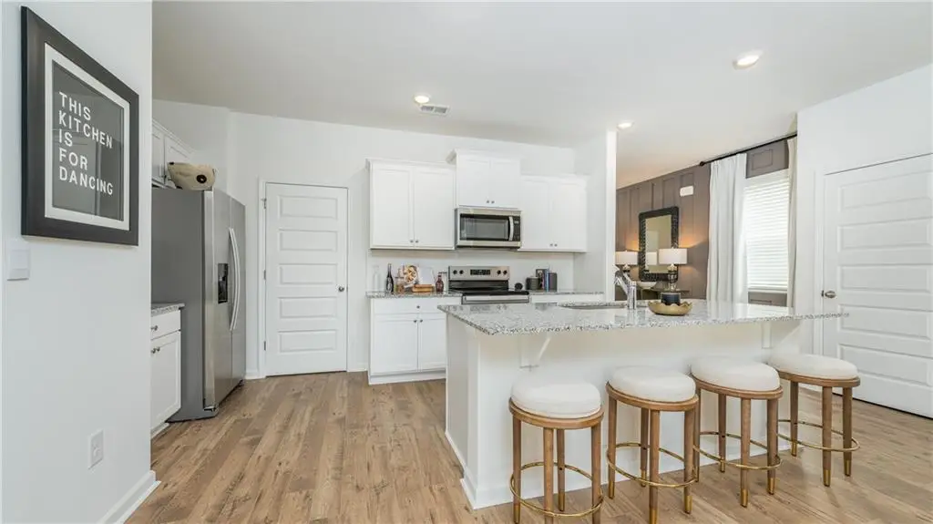 5451 Baybrook Circle, College Park, GA 30349 - Image #1