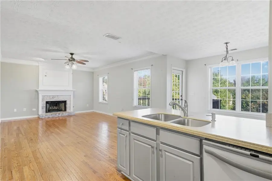 3104 Redwood Lane Nw, Kennesaw, GA 30144 - Image #2