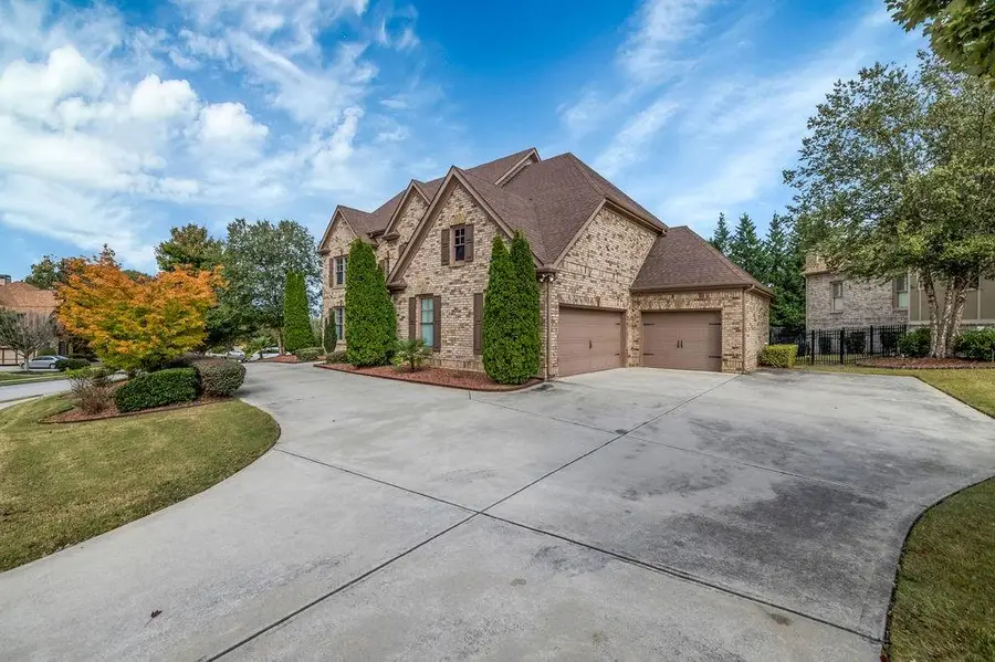 2372 Walkers Glen Lane, Buford, GA 30519 - Image #3