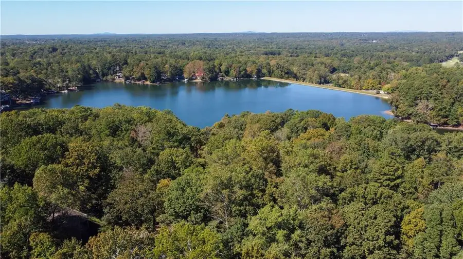 835 Lakeshore Drive Nw, Berkeley Lake, GA 30096 - Image #3