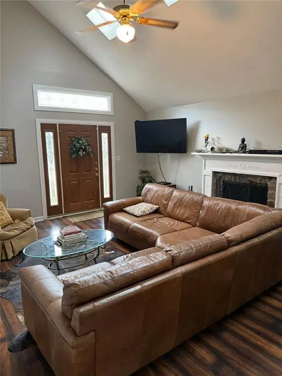 193 Clydesdale Lane Se, Mableton, GA 30126 - Image #2