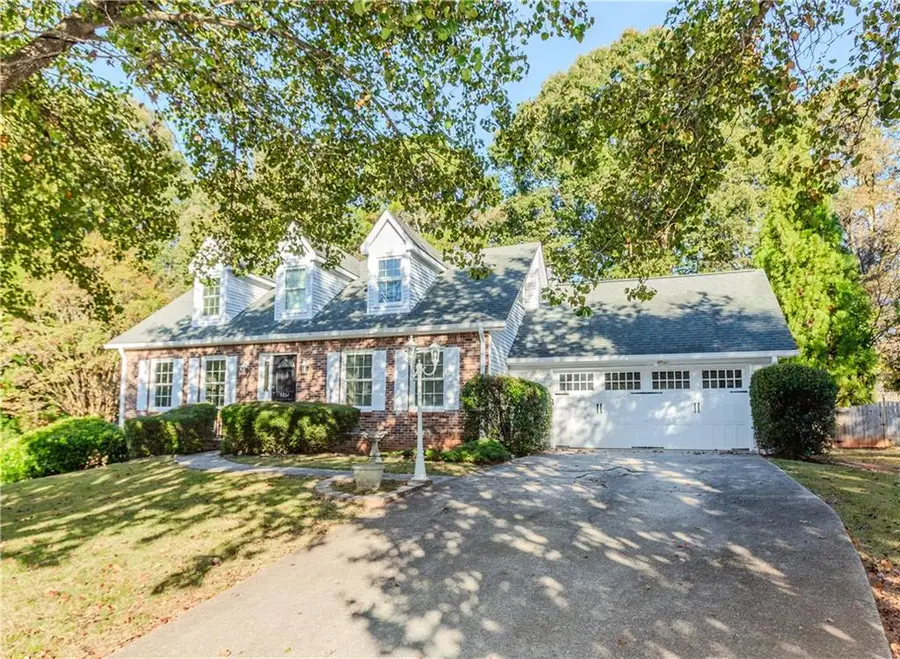 5352 Waterford Drive, Dunwoody, GA 30338 - Image #2