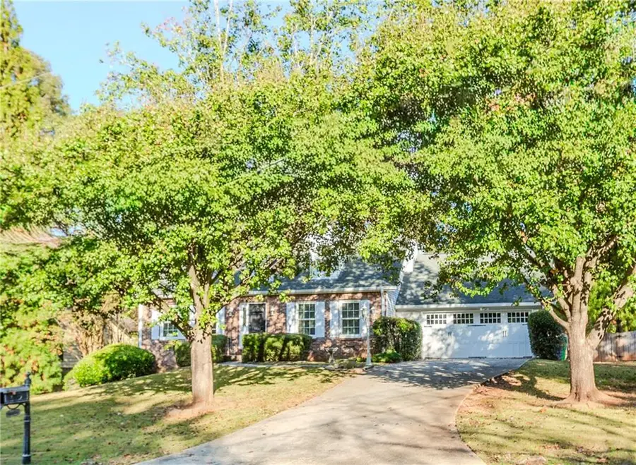 5352 Waterford Drive, Dunwoody, GA 30338 - Image #3