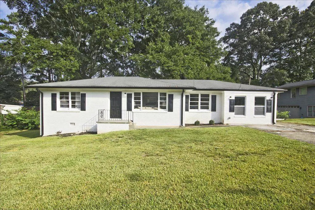 1261 Cliffwood Drive Se, Smyrna, GA 30080 - Image #1