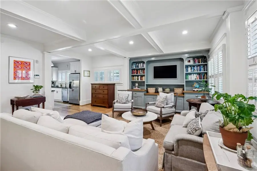 68 Peachtree Hills Avenue Ne, Atlanta, GA 30305 - Image #2