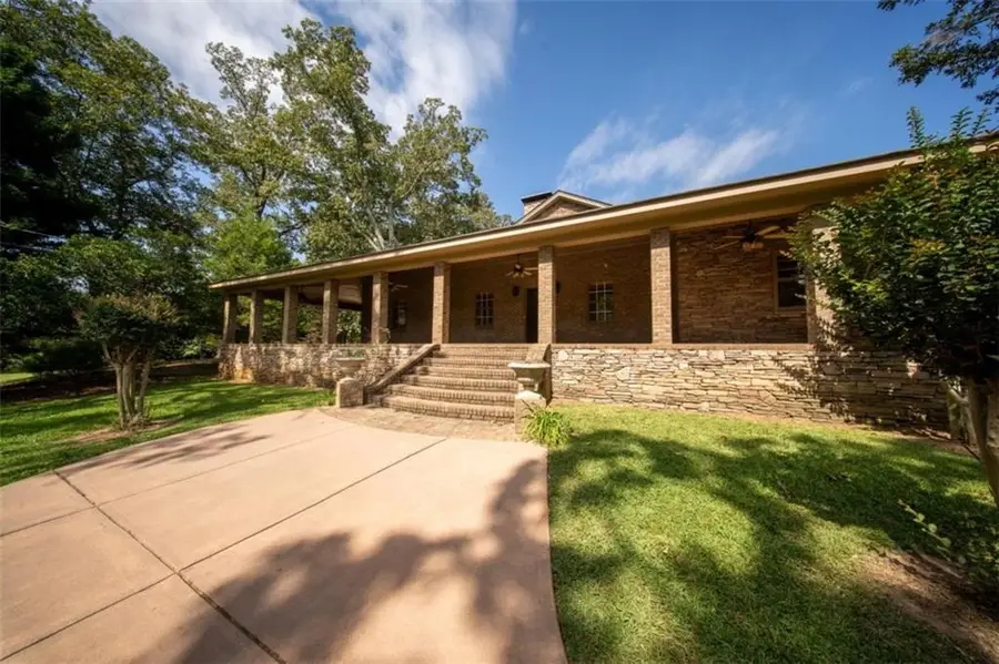 1061 Evans Drive, Riverdale, GA 30296 - Image #2