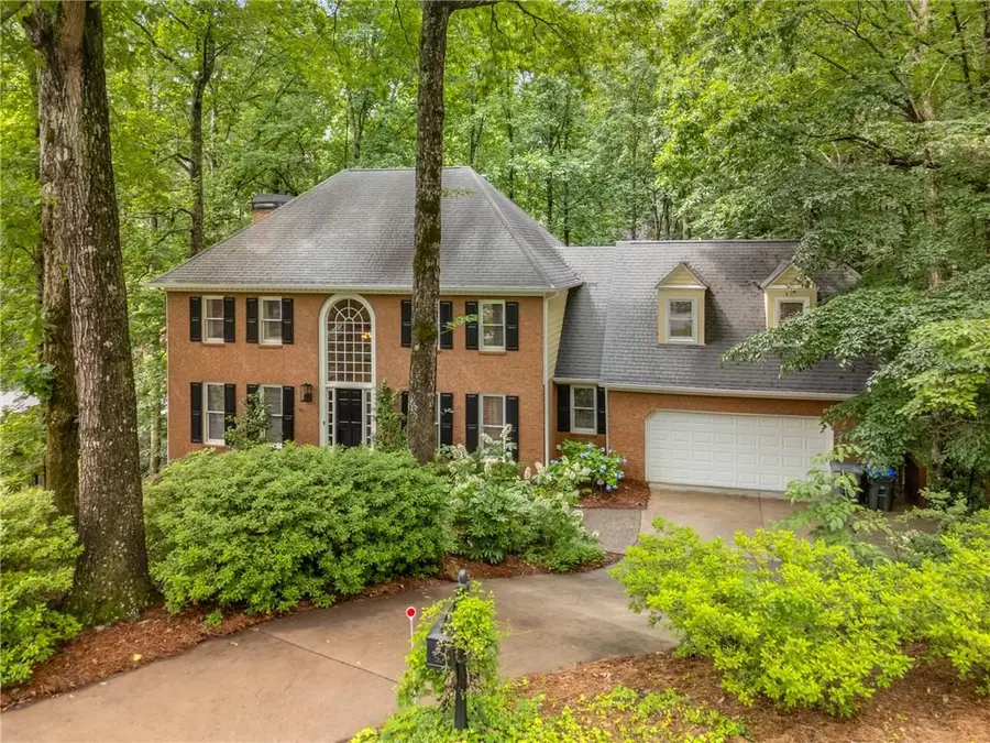 355 Highlands Trace, Roswell, GA 30075 - Image #2