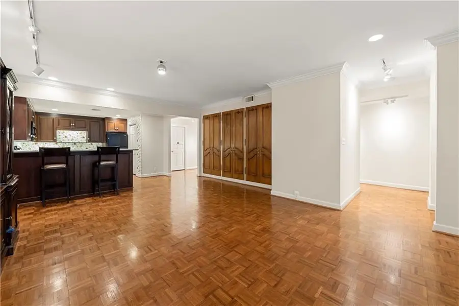 2734 Peachtree Road Nw #C-404, Atlanta, GA 30305 - Image #3