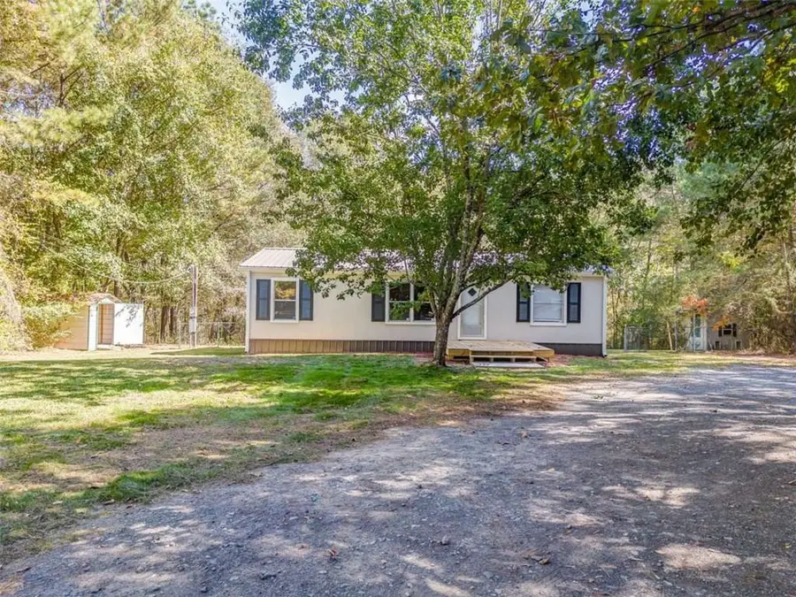 697A Donahoo Rd, Silver Creek, GA 30173 - Image #2